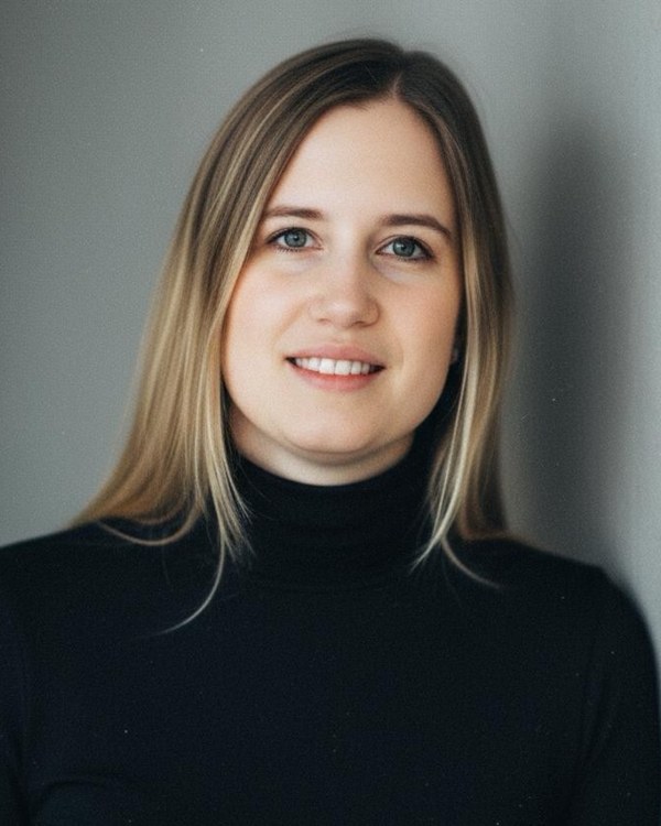 Dipl.-Päd. Theresa Detter, B.Ed. — Lehrerin und Entwicklerin von Koala Kolino
